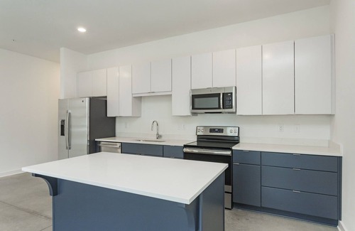 South Nashville House | Modern Loft In Wedgewood Houston/Downtown *90 day minimum*