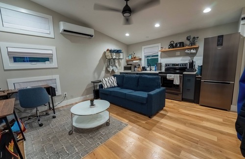 Kenilworth Cottage | Modern Loft Style Guest House