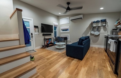 Kenilworth Cottage | Modern Loft Style Guest House