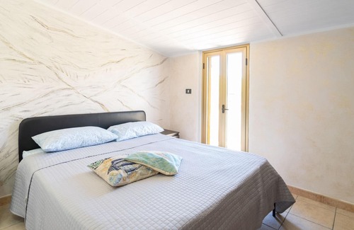 Strongoli Apartment | Modern Loft Surrounded by Nature