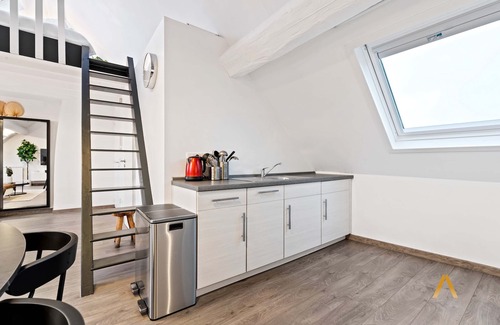 Ville Haute Apartment | Modern Loft w/ Washer, Smart TV & Near Attractions