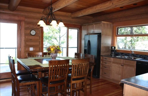 Central Okanagan Cabin | Modern Log Cabin on Okanagan Lake, Private Beach, Large Dock and Boatlift