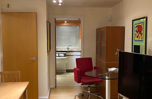 Wapping Apartment | Modern London Tower Bridge apartment