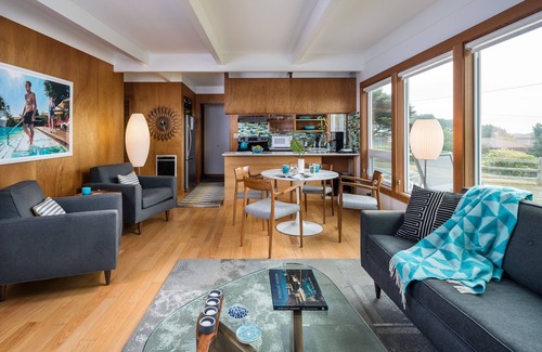 Arch Cape House | Modern Love by AvantStay | Serene Home in Arch Cape w/Large Yard!