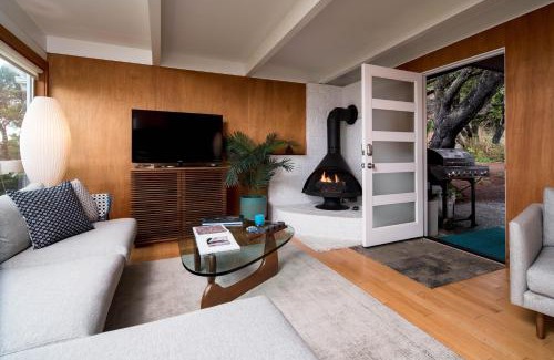 Arch Cape House | Modern Love by AvantStay Serene Home in Arch Cape w Large Yard in Great Location