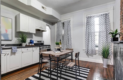 Jackson Ward House | Modern, Lovely and Spacious Home