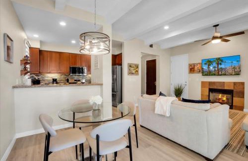 La Quinta House | Modern LQ 3BR Getaway Steps to pool & spa