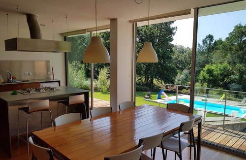 Pico House | MODERN LUMINOUS HOUSE 220 M2 VILA VERDE BRAGA WITH POOL