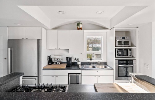 East Jordan House | Modern Luxe 3BR Charlevoix Home