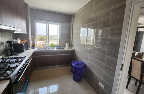 Sakumono Apartment | Modern luxurious 3-bedroom apartment, with views out to the ocean.