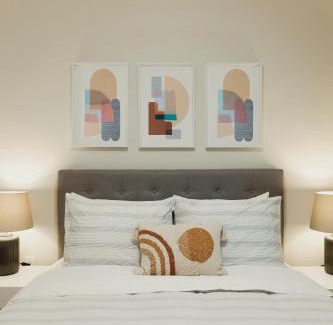 Beacon Hill South - Cardinal Heights Apartment | Modern, Luxurious Apartment near Downtown Ottawa