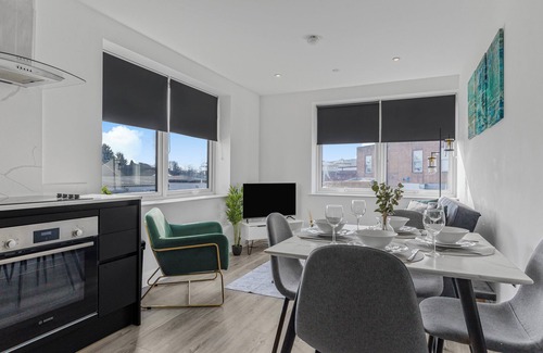 Olton Apartment | Modern Luxury 2 Bedroom Apartment near NEC & Birmingham airport