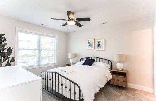Conshohocken House | Modern Luxury 4 Bedroom Home, Steps from Park