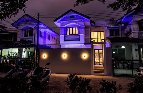 Kathu House | Modern Luxury 5BR with Private Pool Villa in Pathong, Phuket.