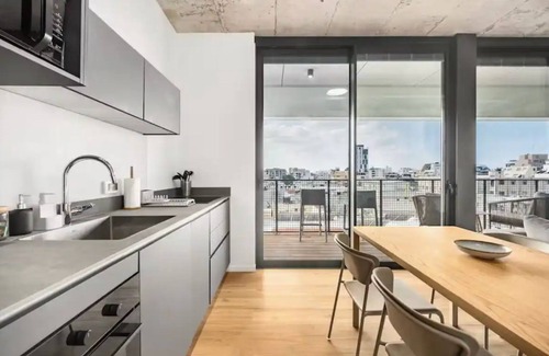 Ramat Gan Apartment | Modern Luxury Apartment in TLV AC Wi-Fi Balcony
