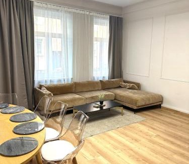 Mitte Apartment | Modern luxury apartment central parking