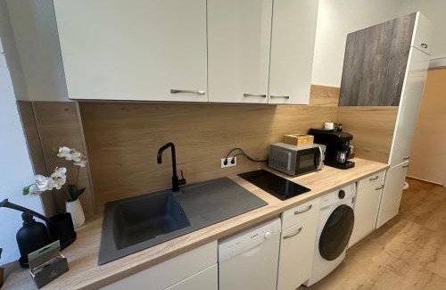 Mitte Apartment | Modern luxury apartment central parking