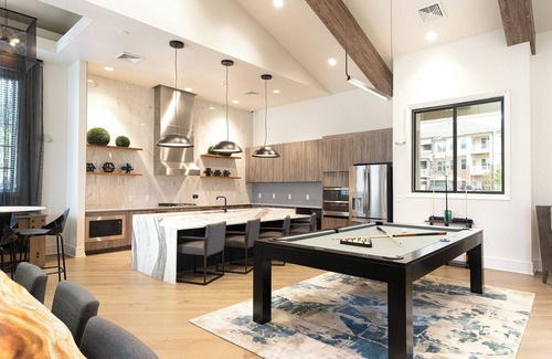 Farragut Apartment | Modern Luxury at Overlook at Farragut| Parking