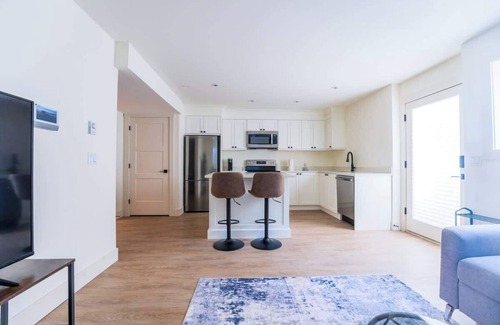 Willoughby House | Modern Luxury Suite in Langley