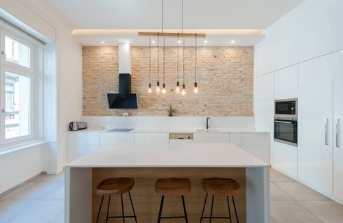 Ferencvaros Apartment | Modern Luxury - City Center