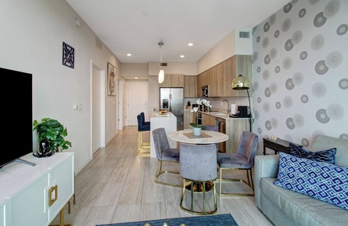 Northeast Miami Condo | Modern Luxury Condo in Quadro – Walk to Wynwood & Design District