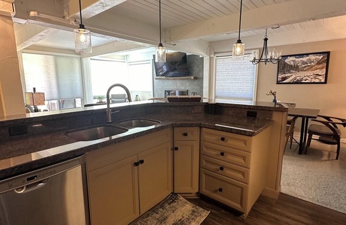 Snowmass Village Condo | Modern Luxury Condo In Snowmass Village