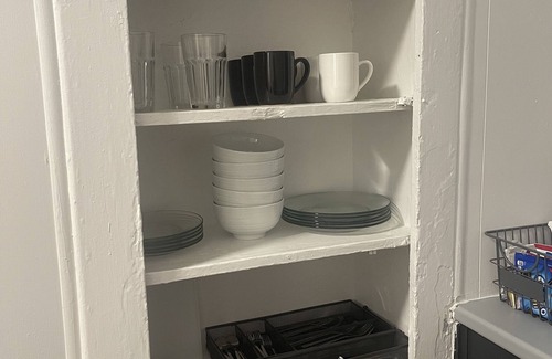 Willimantic Apartment | Modern Luxury Downtown Apartment-3 minutes from Eastern University