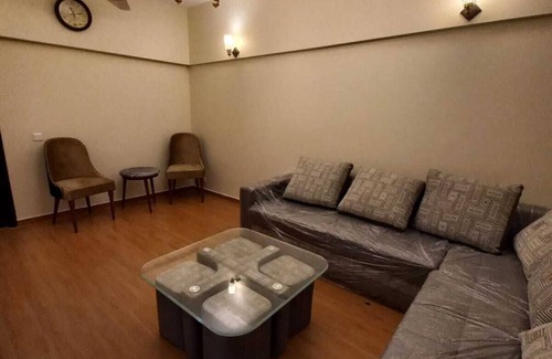 Gulshan-e-Iqbal Apartment | Modern Luxury Guest Apartment. 5 Minutes To The Shopping Mall & Theme Park