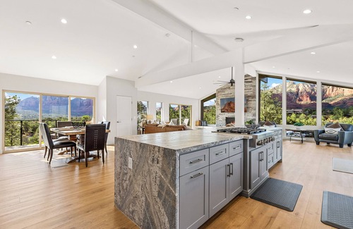 Uptown Sedona House | Modern Luxury Home in the Heart of Uptown! 360 Degree Red Rock Views. Pool/Spa