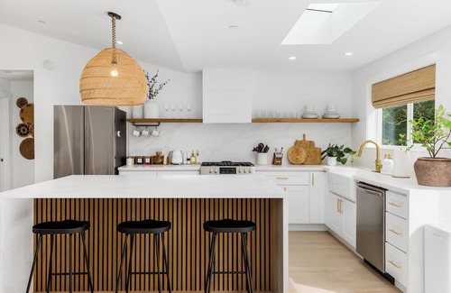 Forestville House | Modern Luxury Home by Russian River - Private Hot Tub, Office, EV Charger, Deck!