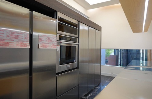 Medical Center District House | Modern Luxury Home on Oaks Hills CC& Medical Center