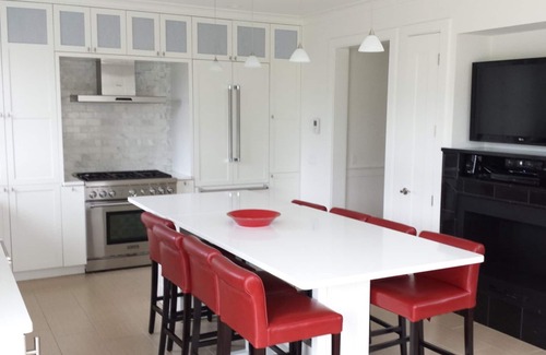 Provincetown House | Modern Luxury In Provincetown With Amenities Galor ~ Hot Tub!