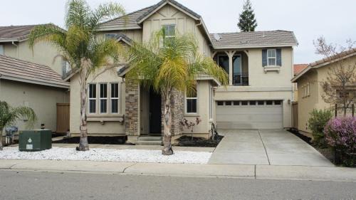 Rancho Cordova House | Modern Luxury Living, relax and enjoy your stay!