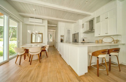 Los Fuertes Condo | Modern Luxury Meets Caribbean Charm 3-Bed, 3-Bath Beachfront Townhome
