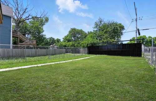 Fuller Park Apartment | Modern Luxury Near the Loop