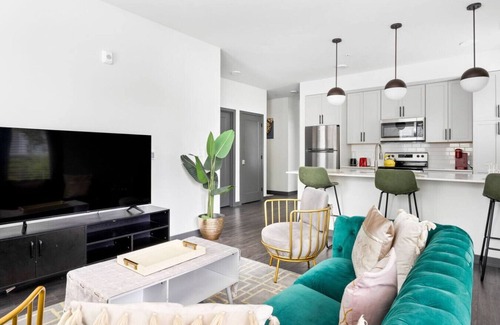 Indianapolis Apartment | Modern Luxury Near Broad Ripple