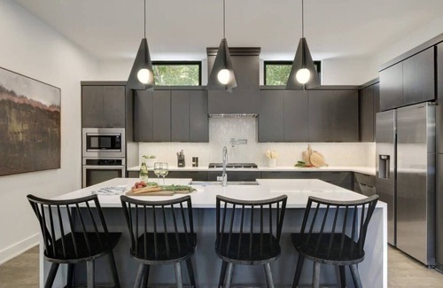 Montopolis House | Modern Luxury Ranch | Heated Pool