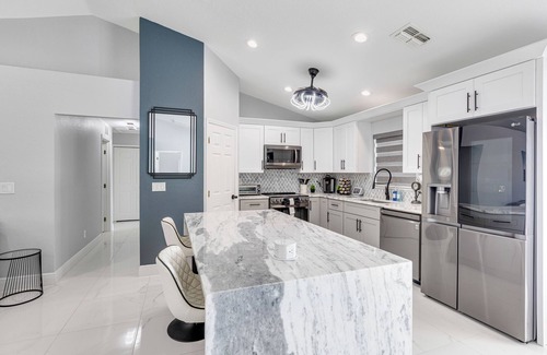 Diplomat House | Modern Luxury Retreat with Pool, Tesla Charger & Smart Features - 4BR
