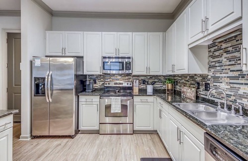 Cumberland Condo | Modern luxury retreat!