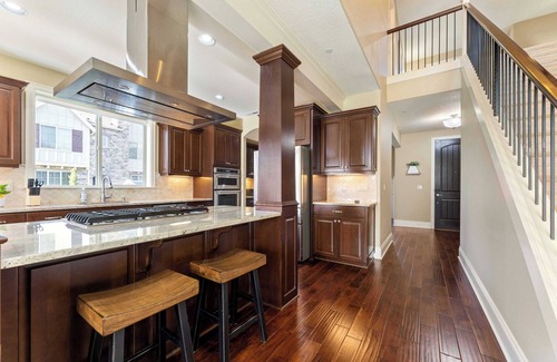 Bethany House | Modern Luxury Stay in Bethany – 5BR Home with Office & Spacious Backyard #42237