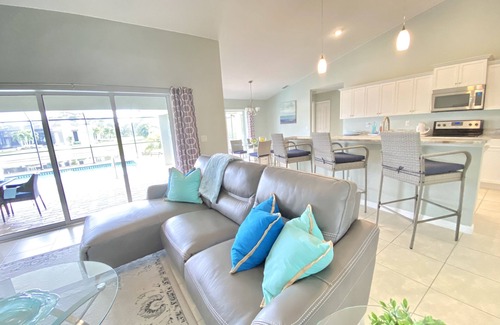 Pine Valley Villa | Modern Luxury Villa/Riverfront/Heated South Facing Pool/Golf Rotonda West