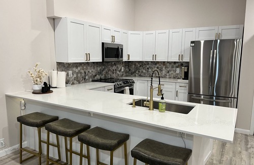 Wellington Villa | Modern Luxury Villa w/Heated pool & patio -6 min from WEF