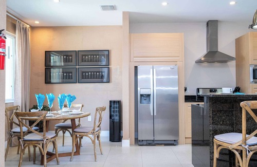Florida Central Atlantic Coast House | Modern Magic Village Home for 8 with Grill 3131