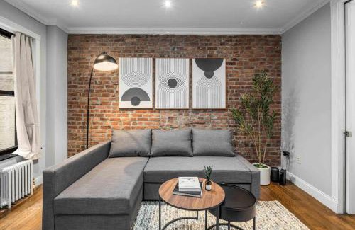 Upper East Side Apartment | Modern Manhattan Retreat Near Central Park