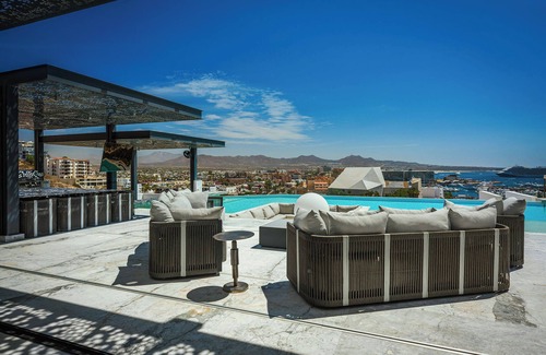 Pedregal House | Modern Mansion- Pedregal