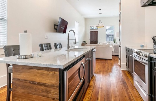 South 7th Ward House | Modern Marigny Charm minutes to French Quarter