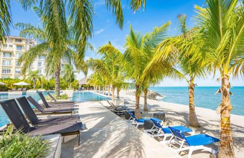 Playa Blanca Apartment | Modern - Marina View Balcony - Exquisite Pool - Sleeps 6