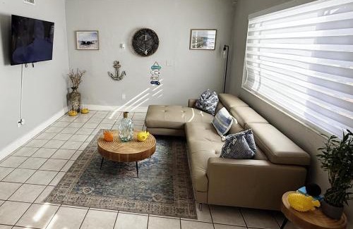 Gladeview Apartment | Modern Miami Oasis 3BR Near Wynwood & Beaches