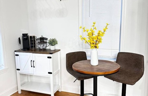 Fitchburg Apartment | Modern Mid-Century in Fitchburg