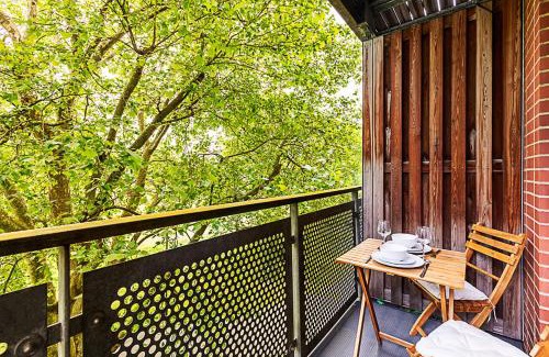 Bethnal Green Apartment | Modern Mile End Flat near Park